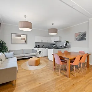 Primeflats - Big Family Schoeneberg Appartement