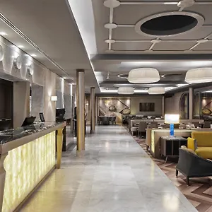 Titanic Comfort Mitte מלון