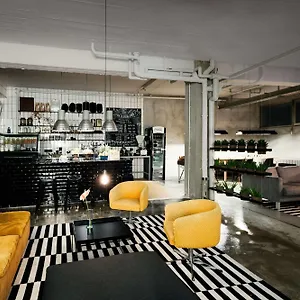 Hostel Wallyard