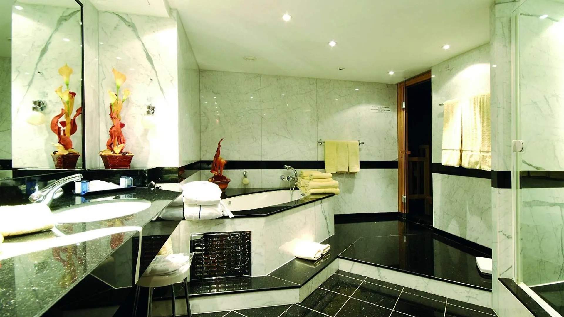 Maritim Proarte Hotel Berlino 4*,